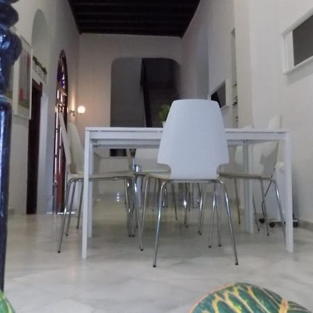 نزل إشبيليةفي Residencia Viriato المظهر الخارجي الصورة