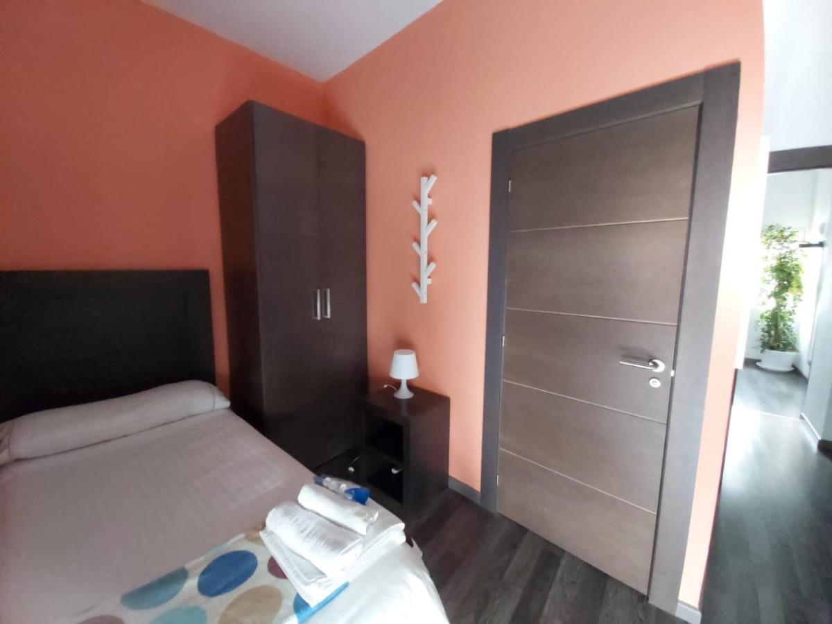 نزل إشبيليةفي Residencia Viriato المظهر الخارجي الصورة