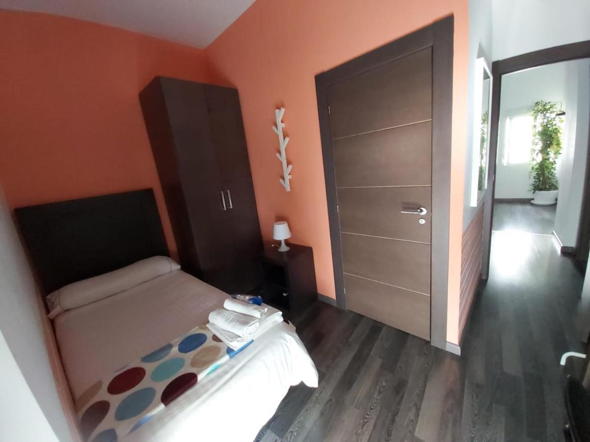 نزل إشبيليةفي Residencia Viriato المظهر الخارجي الصورة